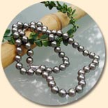 Perlen-Collier Tender